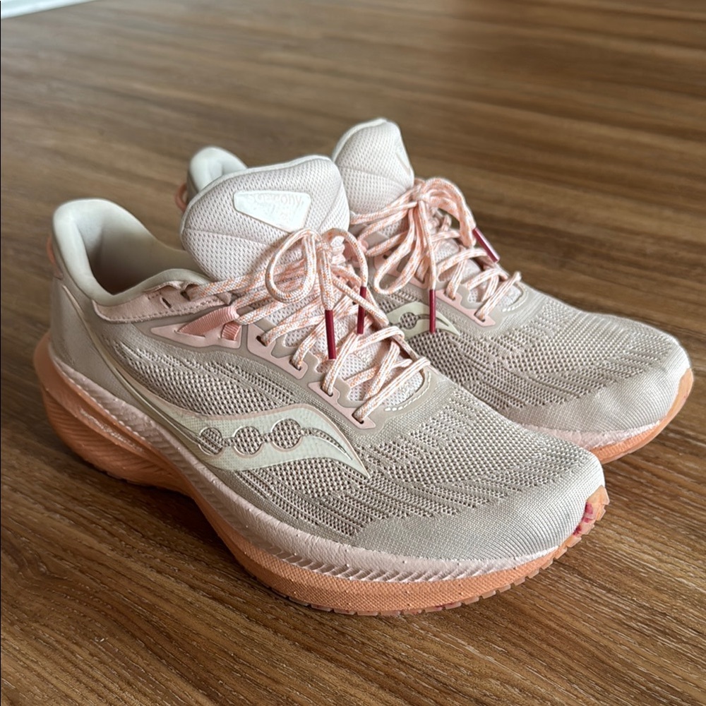 Limited Edition Saucony Triumph 21 Running Shoes